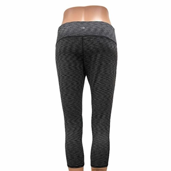 Ideology cropped leggings in Size Medium - Picture 4 of 7